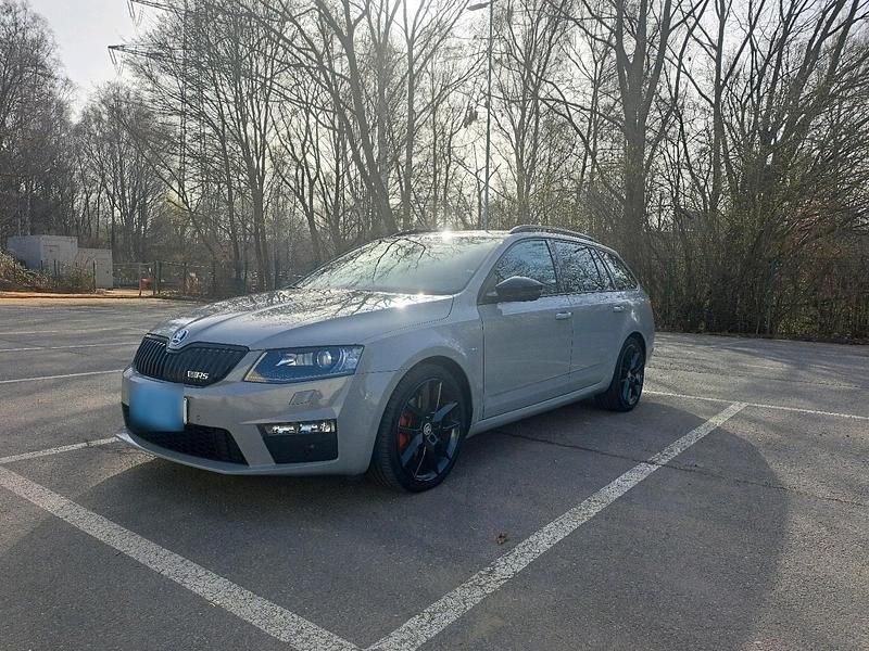 Gebraucht Skoda Octavia RS 185 PS (136 kW) 2016 Grau Kleinwagen