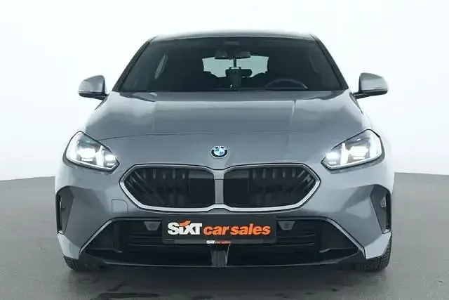 Gebraucht BMW 118 M Sport 150 PS (110 kW) 2025 Grau Kleinwagen