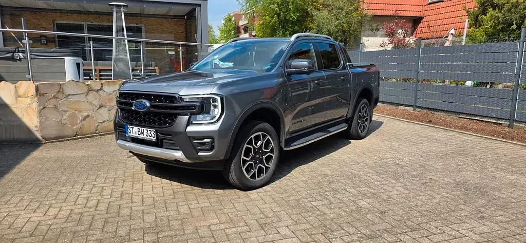 Gebraucht Ford Ranger 241 PS (177 kW) 2023 Grau Pickup