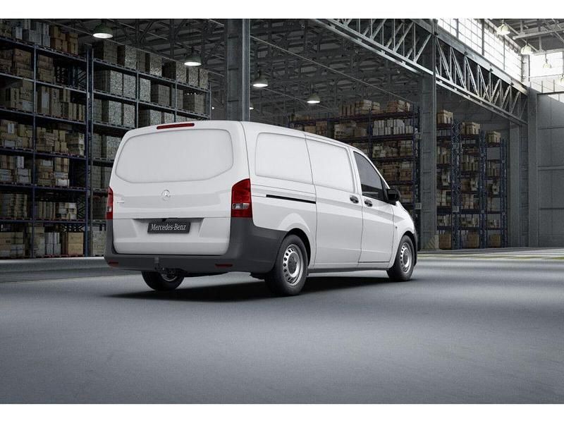 Gebraucht Mercedes Vito 136 PS (100 kW) 2022 Weiss / arktikweiss Van