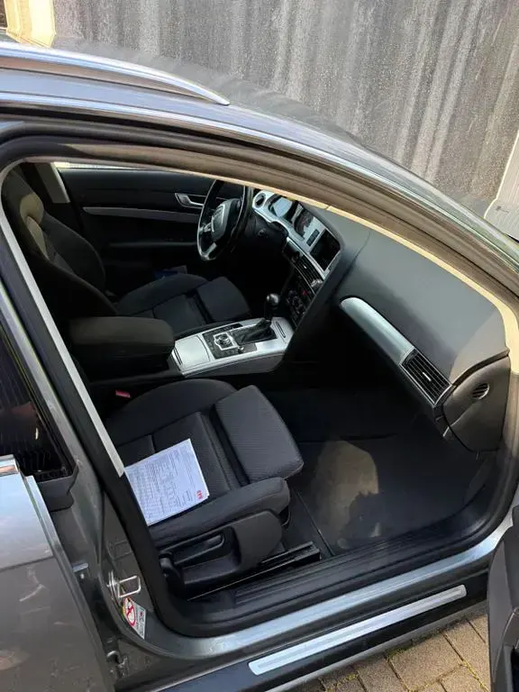 Gebraucht Audi A6 170 PS (125 kW) 2010 Grau Kombi