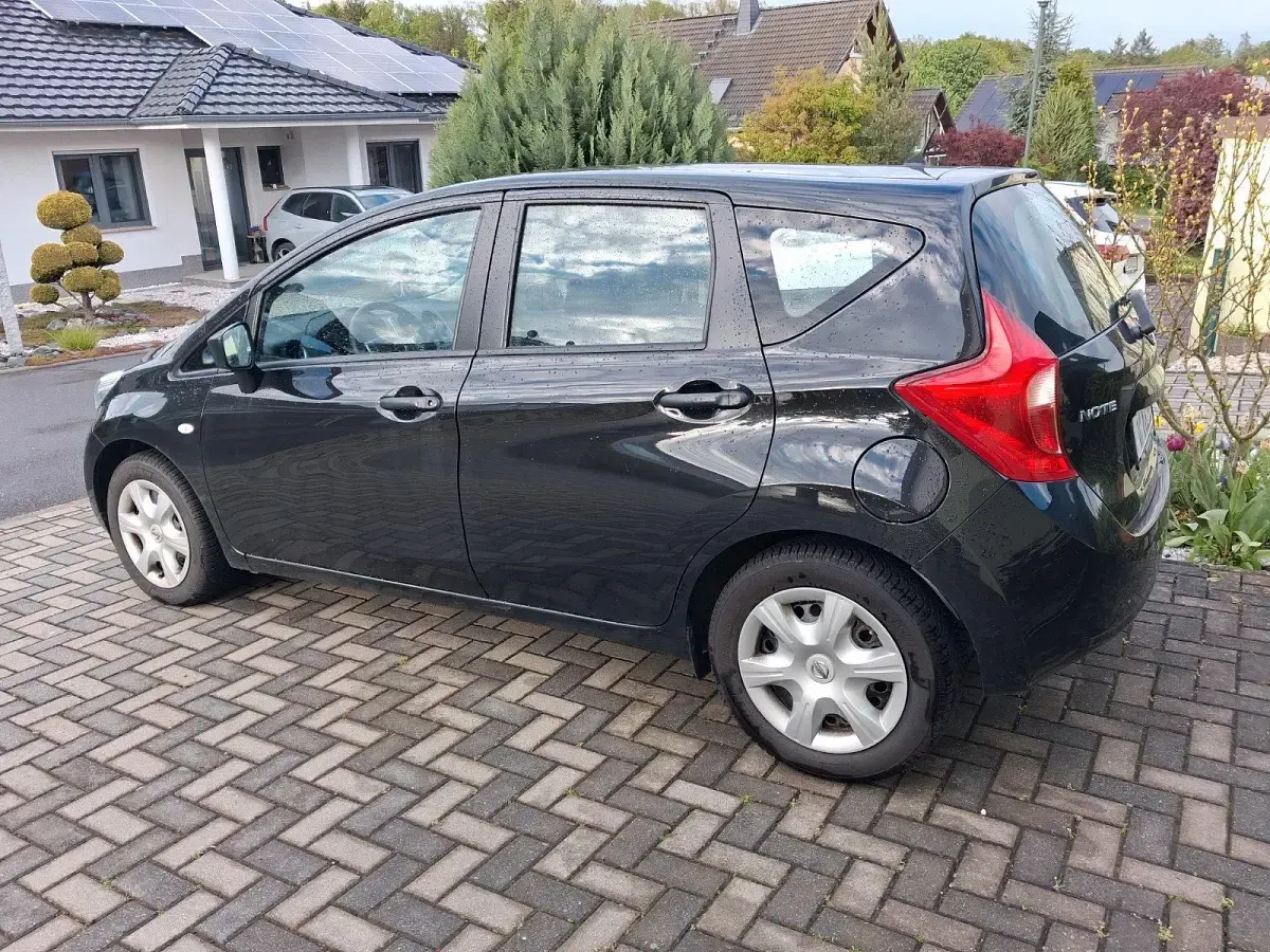 Gebraucht Nissan Note 90 PS (66 kW) 2016 Schwarz Kleinwagen