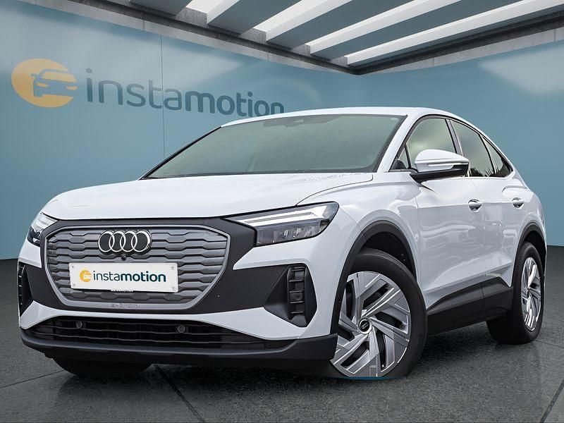 Weiß Gebraucht 2023 Audi Q4 Sportback e-tron SUV | 32.149 € (Fairer Preis) - Bild 1/4