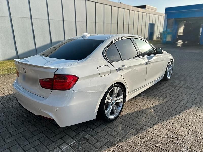 Gebraucht BMW 328 M Sport 245 PS (180 kW) 2012 Weiß Limousine