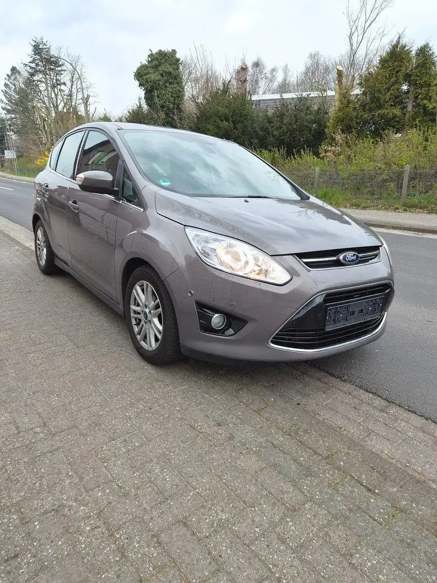 Używany Ford C-MAX Titanium 116 KM (85 kW) 2012 Brązowy Minivan