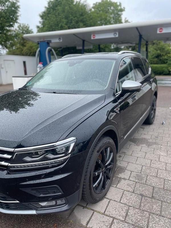 Gebraucht VW Tiguan Allspace 150 PS (110 kW) 2018 Schwarz SUV