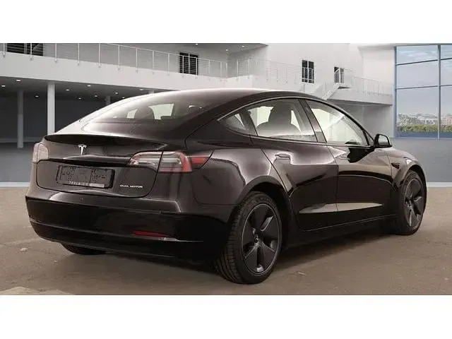 Gebraucht Tesla Model 3 258 kW (351 PS) 2023 Limousine