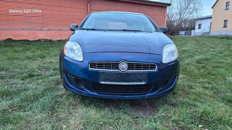 Gebraucht Fiat Bravo Active 90 PS (66 kW) 2009 Blau Kleinwagen