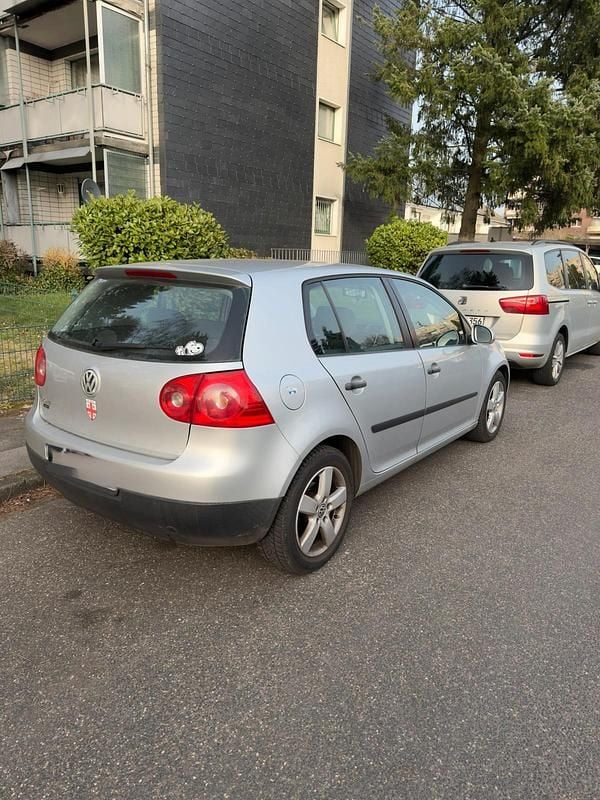 Gebraucht VW Golf V 2005 Grau Kleinwagen