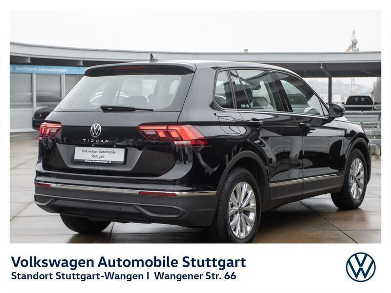 Gebraucht VW Tiguan 150 PS (110 kW) 2022 Deep black perleffekt SUV