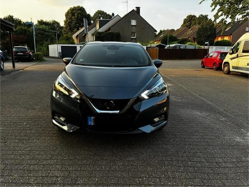 Grau Gebraucht 2017 Nissan Micra Kleinwagen | 8.390 € (Fairer Preis) - Bild 1/4