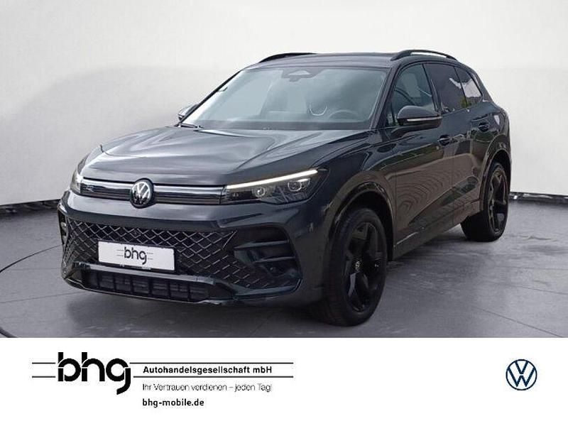 Grau Gebraucht 2025 VW Tiguan R-line SUV | 45.420 € (Guter Preis) - Bild 1/4