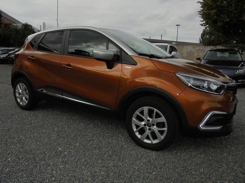 Gebraucht Renault Captur 90 PS (66 kW) 2019 Orange SUV