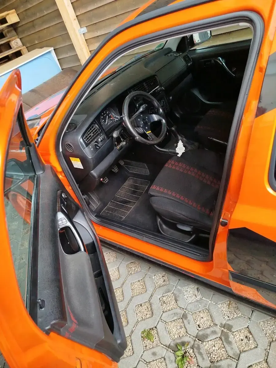 Gebraucht VW Golf III 174 PS (127 kW) 1997 Orange Limousine