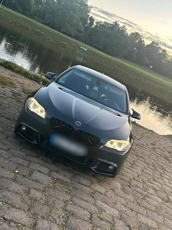 Blau Gebraucht 2011 BMW 525 Limousine | 14.000 € (Etwas zu teuer) - Bild 1/4