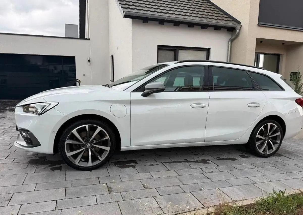 Gebraucht Seat Leon FR 204 PS (150 kW) 2021 Limousine