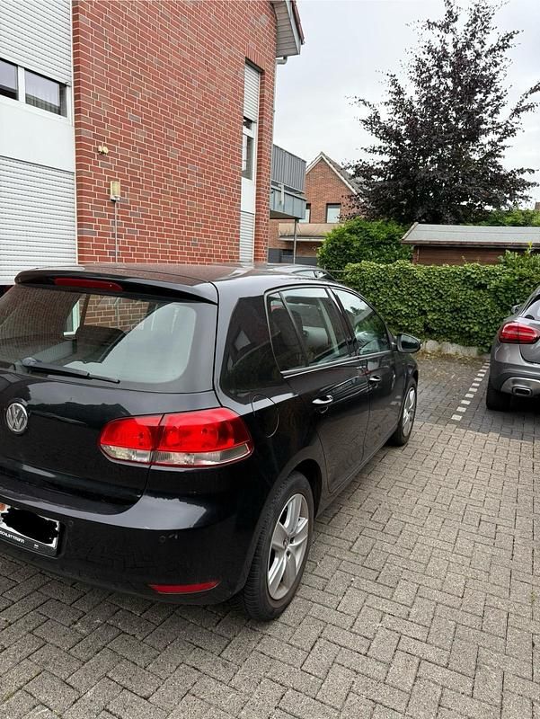 Gebraucht VW Golf VI 80 PS (58 kW) 2009 Schwarz Kleinwagen