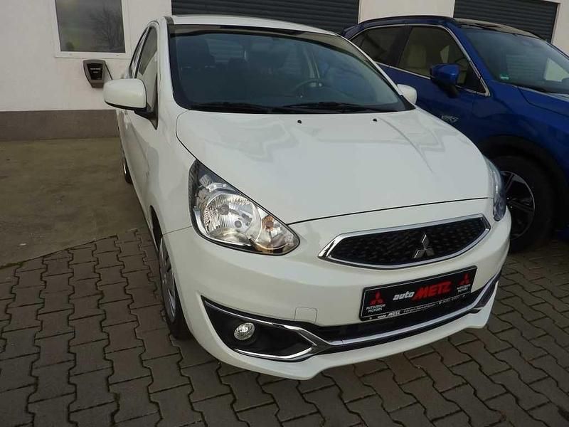 Weiß Gebraucht 2020 Mitsubishi Space Star Basis Limousine | 6.990 € (Superpreis) - Bild 1/4