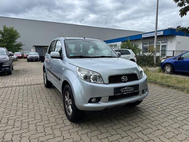 Silber Gebraucht 2007 Daihatsu Terios SUV | 5.900 € (Fairer Preis) - Bild 1/4