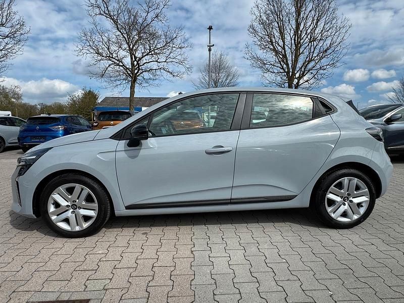 Second-hand Renault Clio V Evolution 91 CP (66 kW) 2025 Gri Hatchback