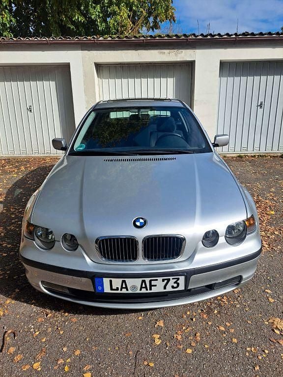 Silber Gebraucht 2002 BMW 316 Compact Kleinwagen | 1.999 € (Fairer Preis) - Bild 1/4