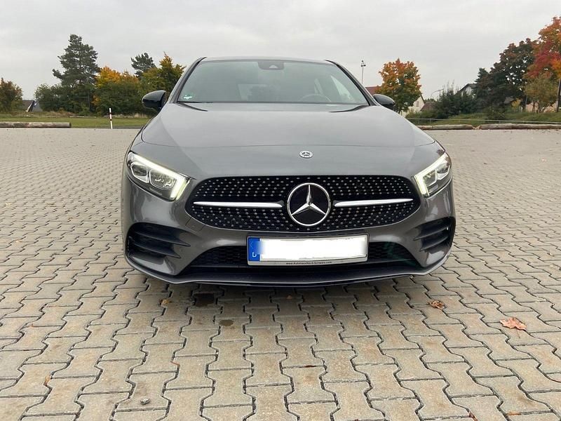 Gebraucht Mercedes A250 AMG 218 PS (160 kW) 2022 Grau Limousine