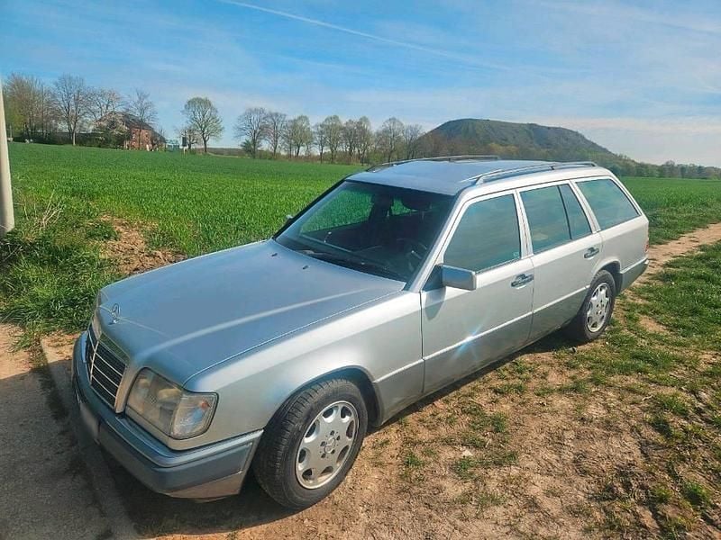 Usata Mercedes E250 113 CV (83 kW) 1996 Argento Station wagon