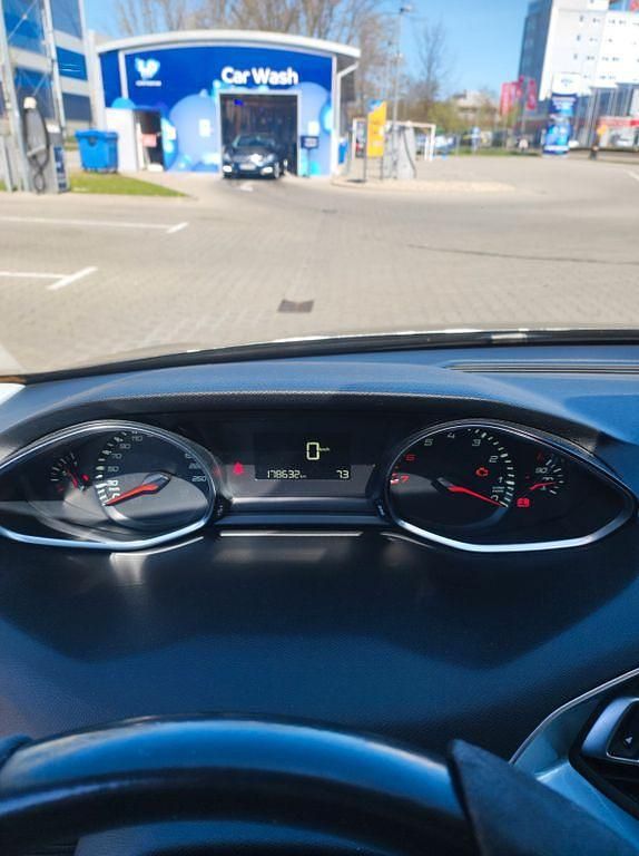 Gebraucht Peugeot 308 Access 82 PS (60 kW) 2013 Beige Limousine