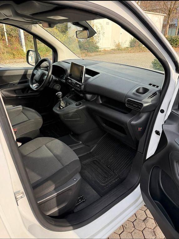 Gebraucht Toyota Proace City City 131 PS (96 kW) 2022 Weiß Van / Kleinbus