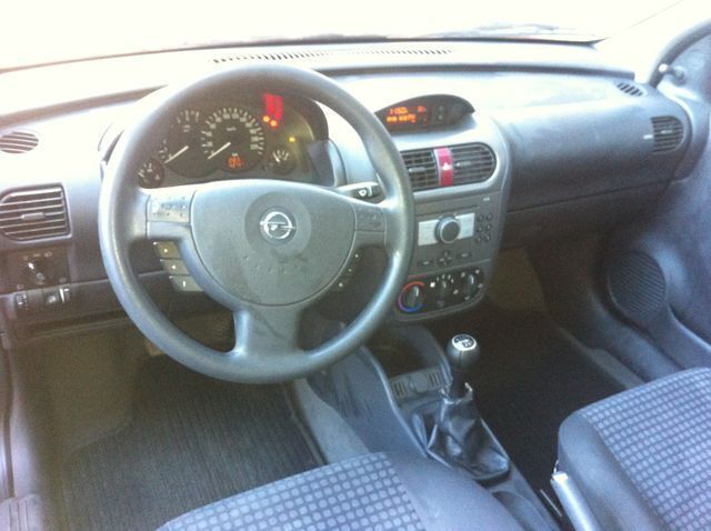 Gebraucht Opel Corsa 60 PS (44 kW) 2005 Rot metallic Kleinwagen