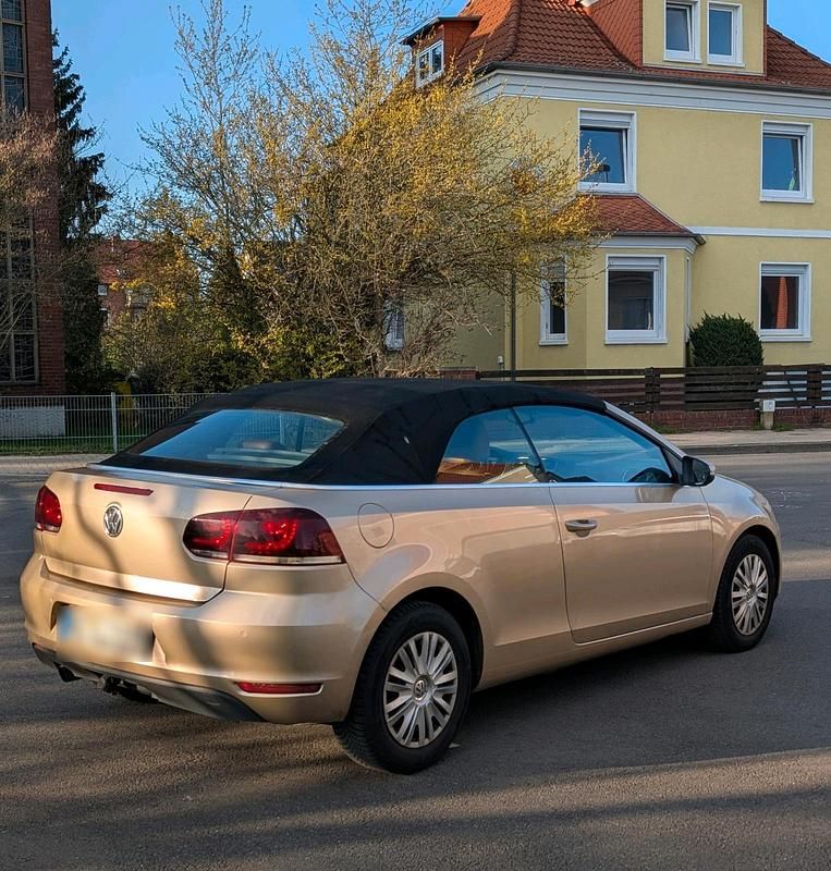 Gebraucht VW Golf 105 PS (77 kW) 2011 Blau Cabrio