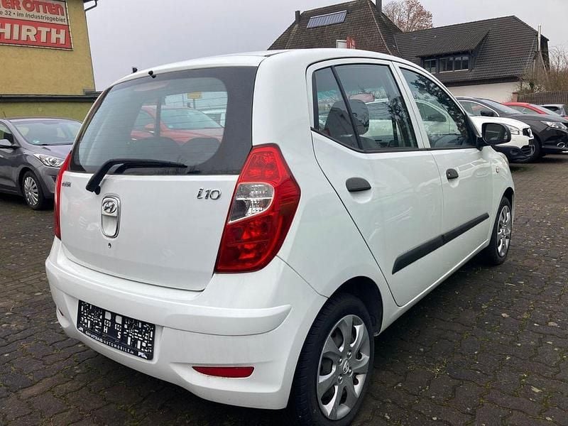 Gebraucht Hyundai i10 Classic 69 PS (50 kW) 2013 Weiß Kleinwagen
