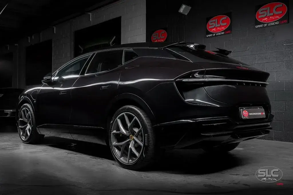 Używany Lotus Eletre 450 kW (612 KM) 2023 Czarny SUV