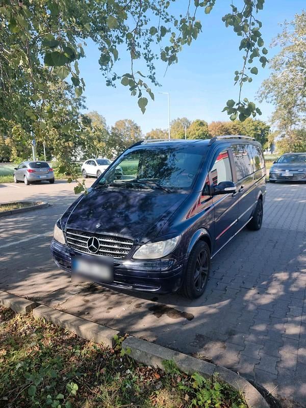 Blau Gebraucht 2005 Mercedes Viano Van / Kleinbus | 6.499 € - Bild 1/4