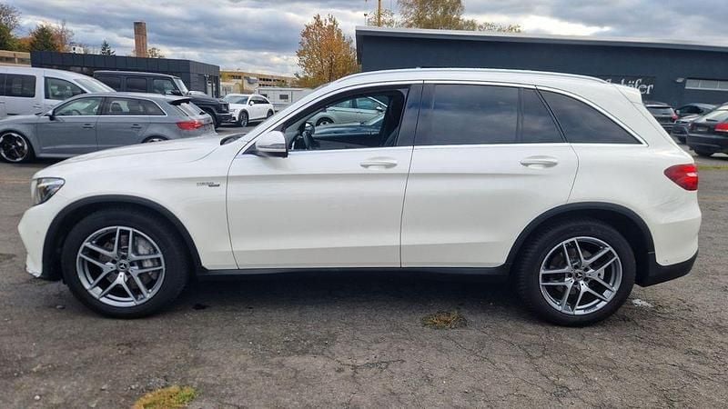 Gebraucht Mercedes GLC300 AMG 245 PS (180 kW) 2019 Weiß SUV