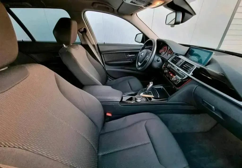 Brugt BMW 330 Advantage 252 HK (185 kW) 2018 Sort Stationcar