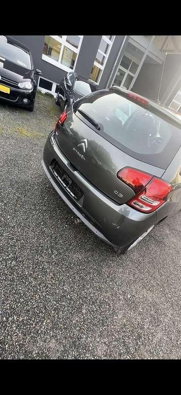 Second-hand Citroën C3 SELECTION 68 CP (50 kW) 2012 Berlinǎ