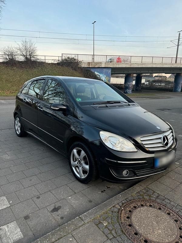 Gebraucht Mercedes B150 95 PS (69 kW) 2006 Schwarz Van / Kleinbus