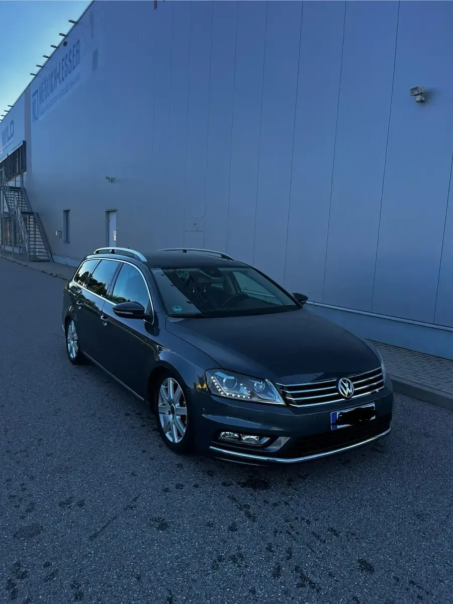 Gebraucht VW Passat 211 PS (155 kW) 2011 Grau Kombi