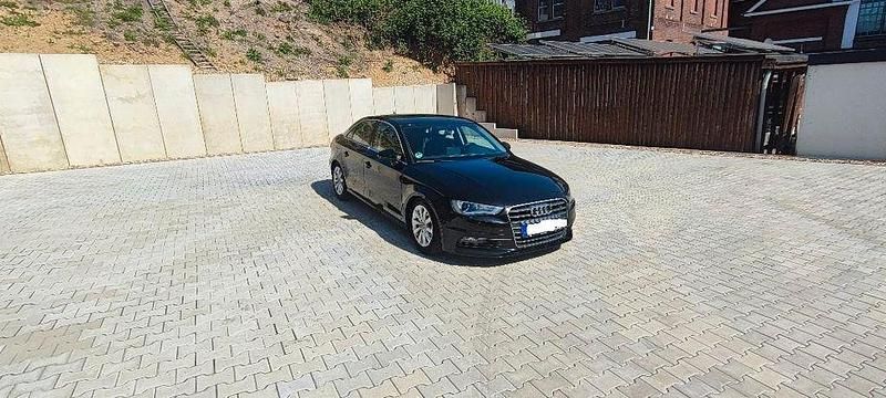 Gebraucht Audi A3 Ambiente 179 PS (131 kW) 2015 Schwarz Limousine