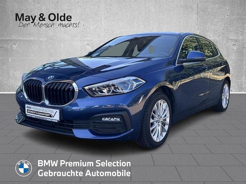 Blau Gebraucht 2022 BMW 120 Advantage Kleinwagen | 23.990 € (Guter Preis) - Bild 1/4