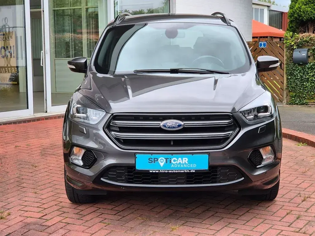 Gebraucht Ford Kuga ST-Line 150 PS (110 kW) 2019 Magneticgrau SUV