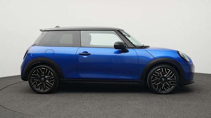 Gebraucht Mini Cooper S Favoured 204 PS (150 kW) 2025 Blau Kleinwagen