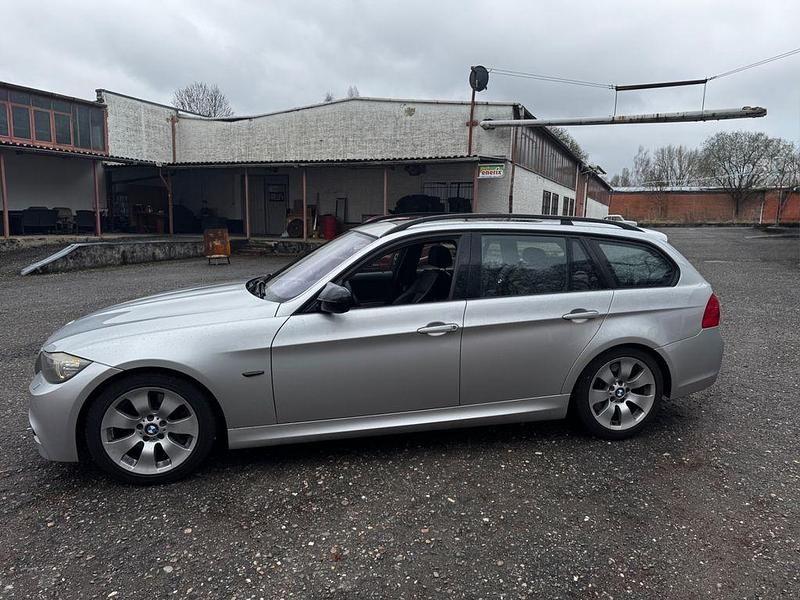 Gebraucht BMW 330 Performance 245 PS (180 kW) 2008 Silber Kombi