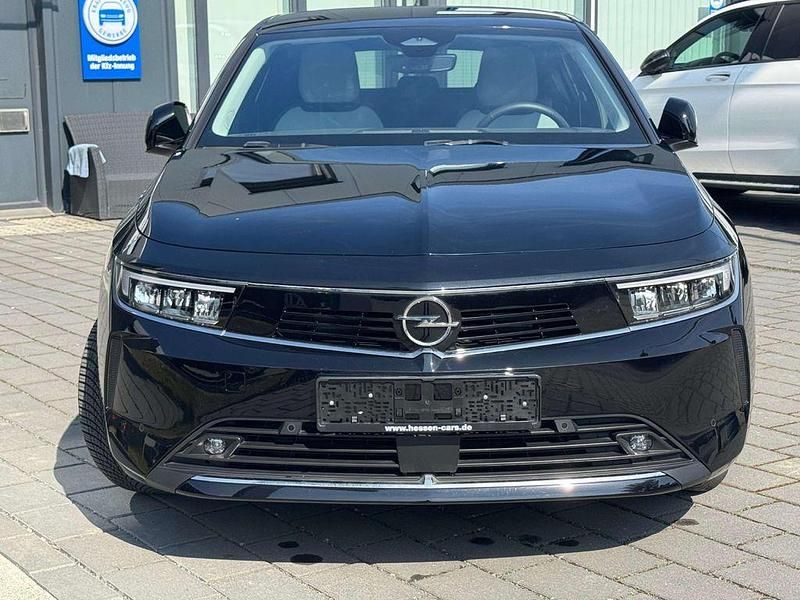 Gebraucht Opel Astra Elegance 131 PS (96 kW) 2023 Schwarz Limousine