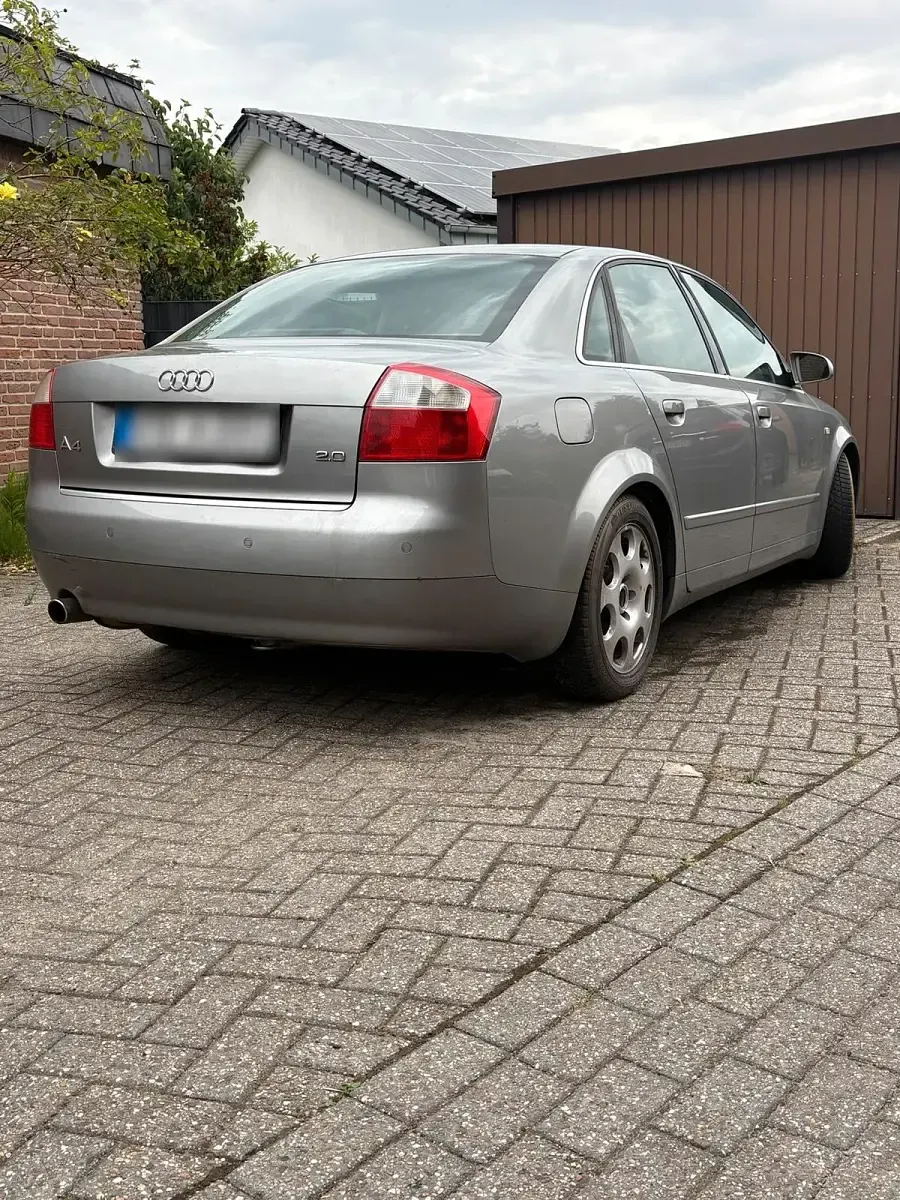 Gebraucht Audi A4 140 PS (102 kW) 2003 Silber Limousine