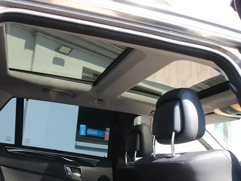 Gebraucht Mercedes E350 Avantgarde 265 PS (194 kW) 2010 Grau Kombi