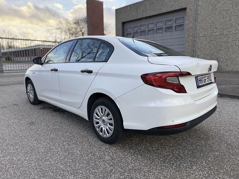 Gebraucht Fiat Tipo Pop 95 PS (69 kW) 2017 Weiß Limousine