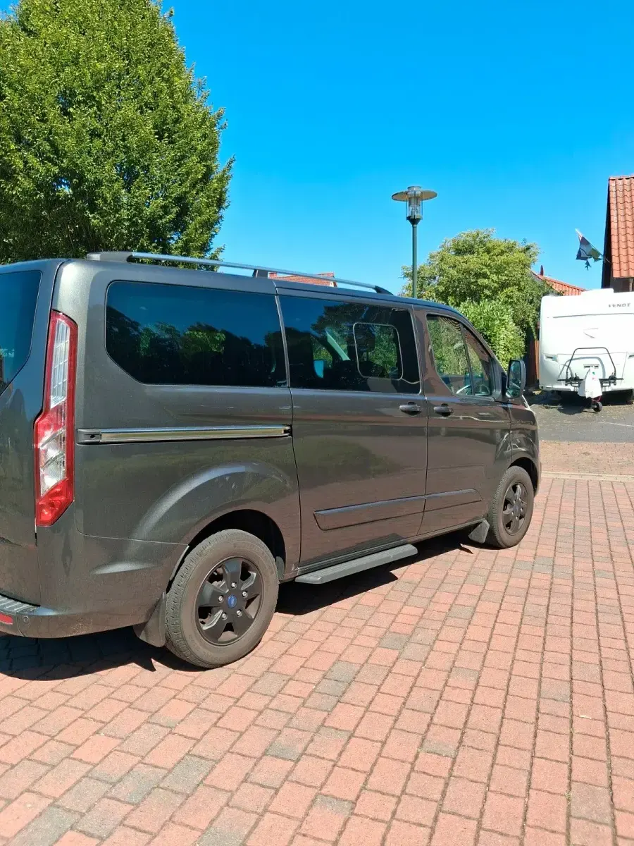 Gebraucht Ford Transit Tourneo 170 PS (125 kW) 2017 Grau Van / Kleinbus