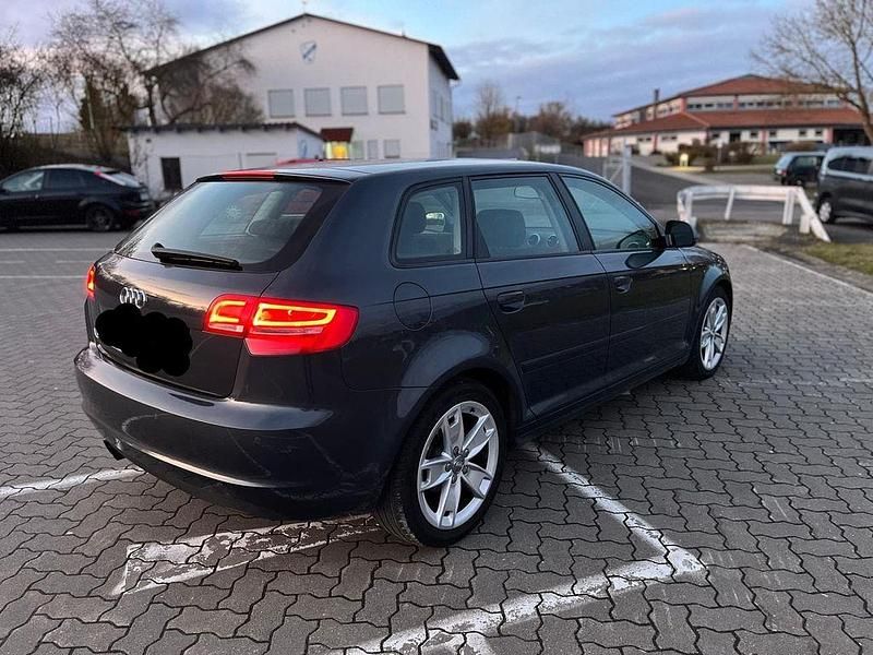 Gebraucht Audi A3 Ambiente 160 PS (117 kW) 2008 Grau Kleinwagen